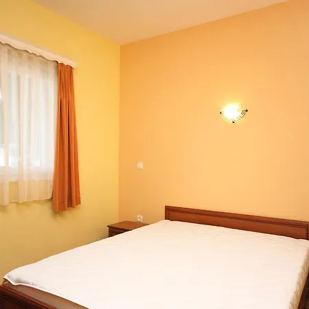 Rogoznica 3199a